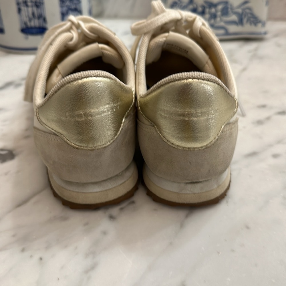 J Crew women retro sneaker size 6 off white with gold excellent worn 2-3 times - Picture 8 of 11